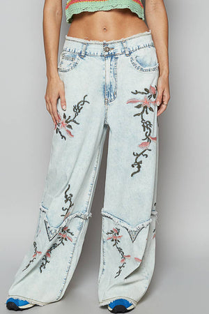 Floral Embroidered Light Wash Jeans
