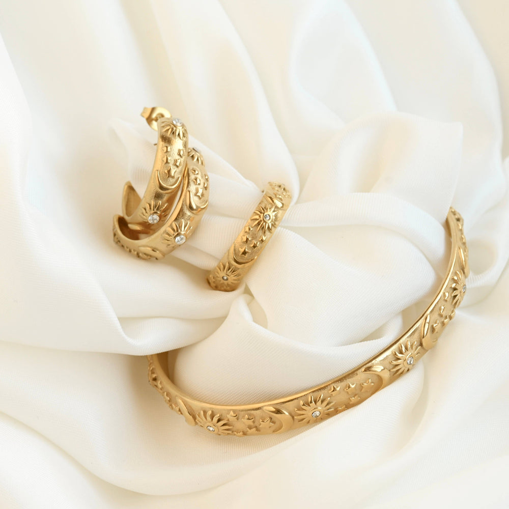 Sun, Moon, Stars Ring - Embossed Celestial Ring