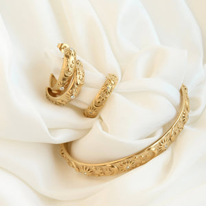 Sun, Moon, Stars Ring - Embossed Celestial Ring