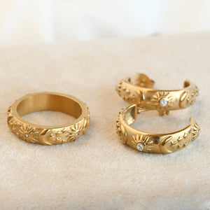 Sun, Moon, Stars Ring - Embossed Celestial Ring